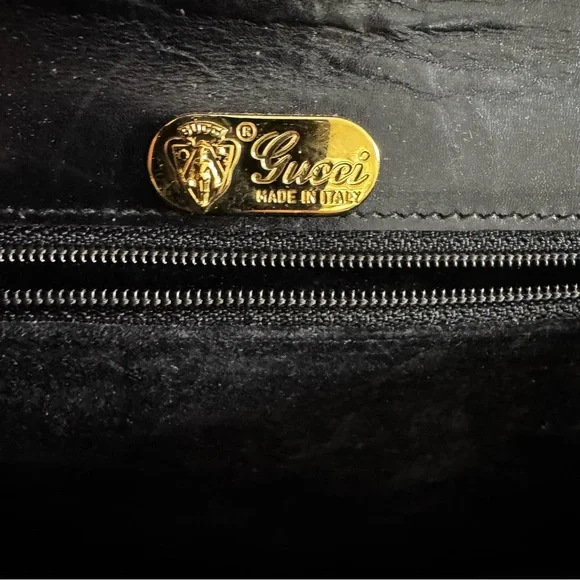 Vintage 1970s Gucci Black Patent Leather Clutch/ Adjustable Strap Bag - Picture 2 of 11